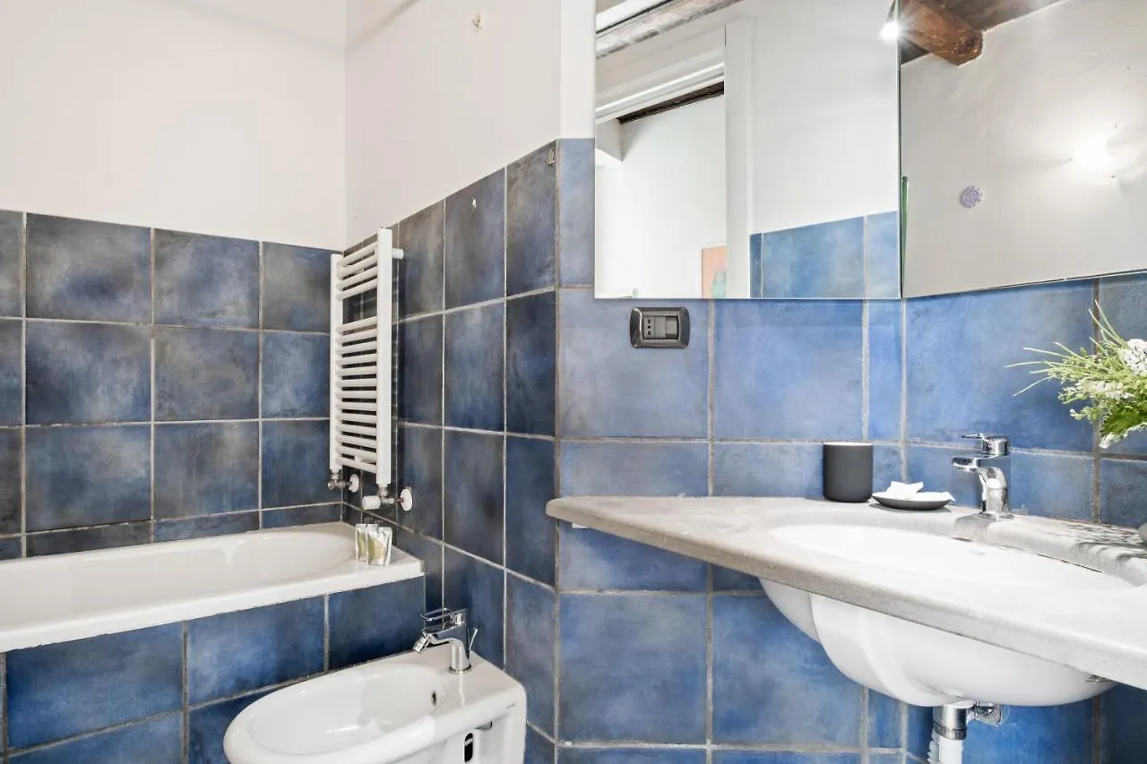 Piazza Dei Tribunali Apartment ボローニャ
